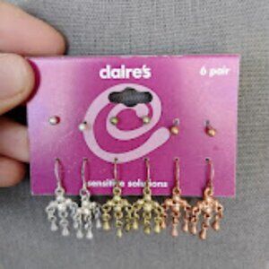 Claire's earrings set